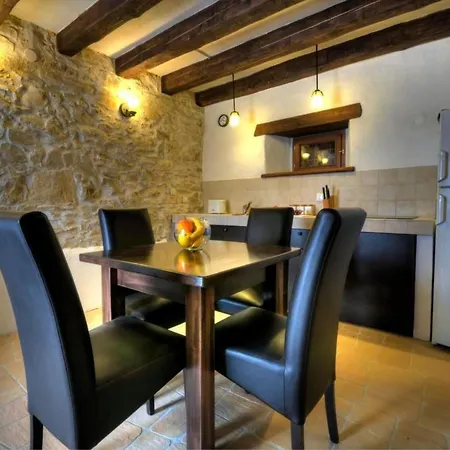 Istrien Traditionelles Steinhaus 6 By Interhome *