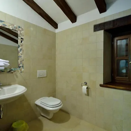 Istrien Traditionelles Steinhaus 6 By Interhome Nyaraló *